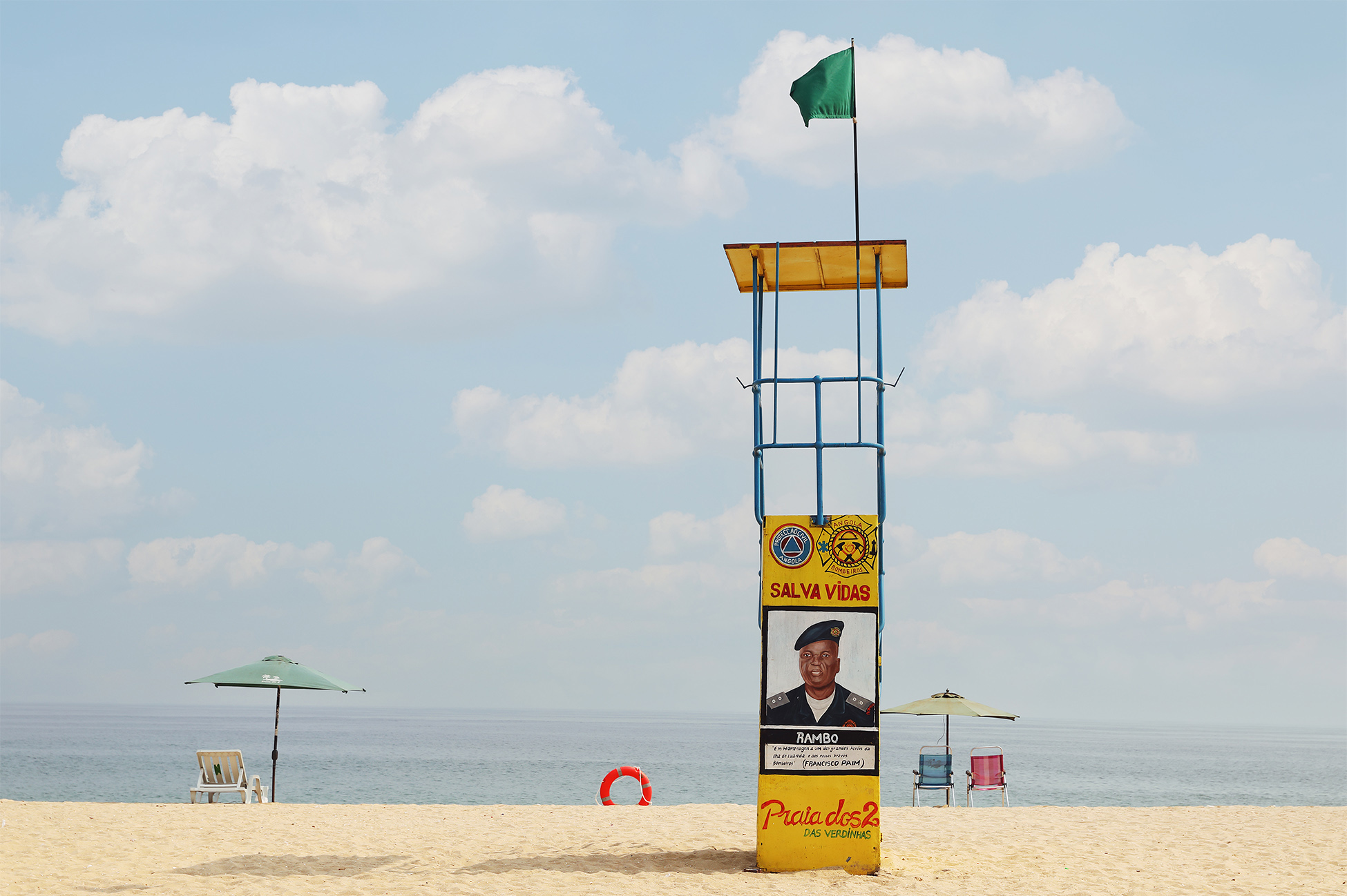 In Luanda, Angola, beaches are a central part of daily life, with people enjoying swimming, sunbathing, and playing sports along the coast. Areas like Ilha do Mussulo attract visitors with seaside restaurants, water activities, and lively weekend gatherings.