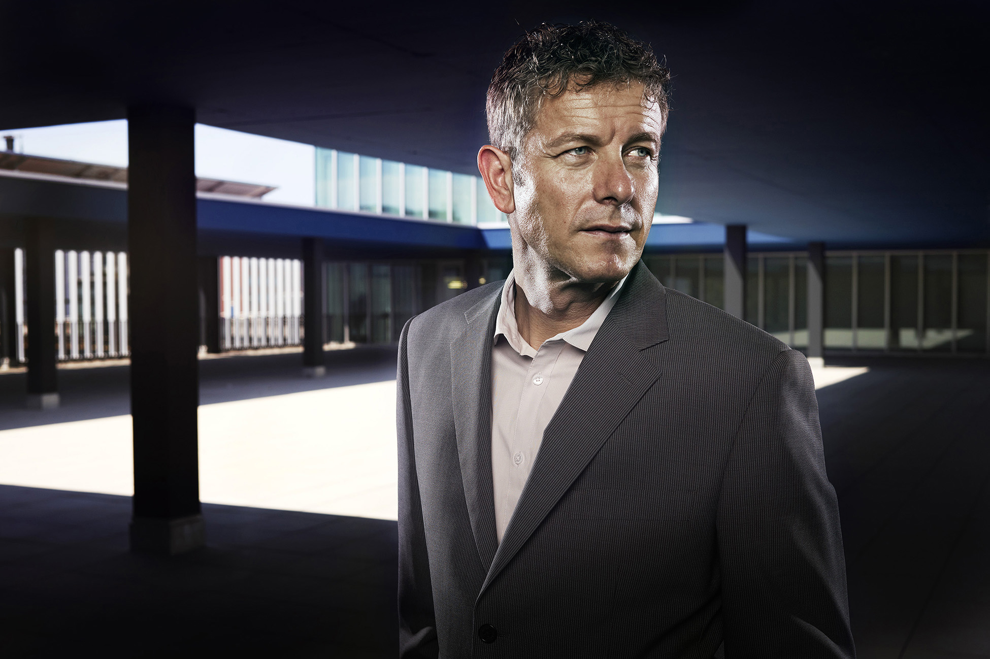 Creative corporate business portrait photography Zurich Switzerland — Justin Hession corporate portrait photographer